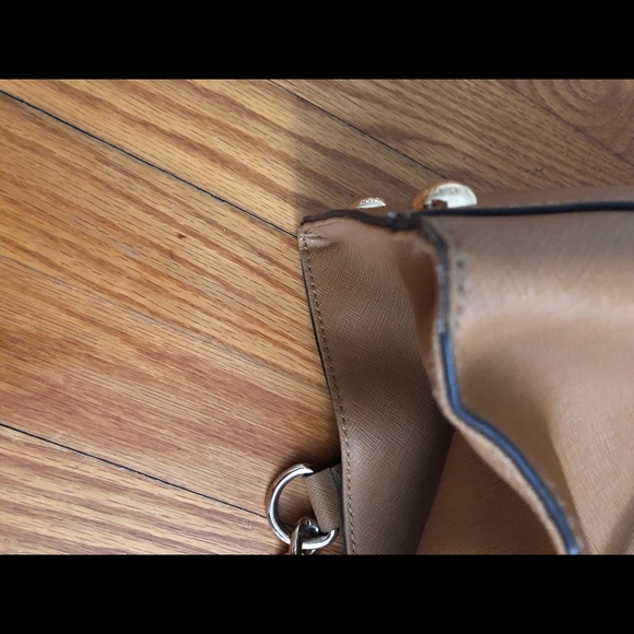 Michael Kors Hamilton Purse - Picture 3 of 14